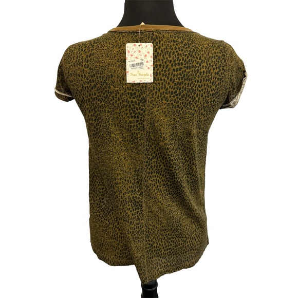 Free People We The Free Size Small Clare Animal Printed Leopard Cheetah T-Shirt - Picture 6 of 14